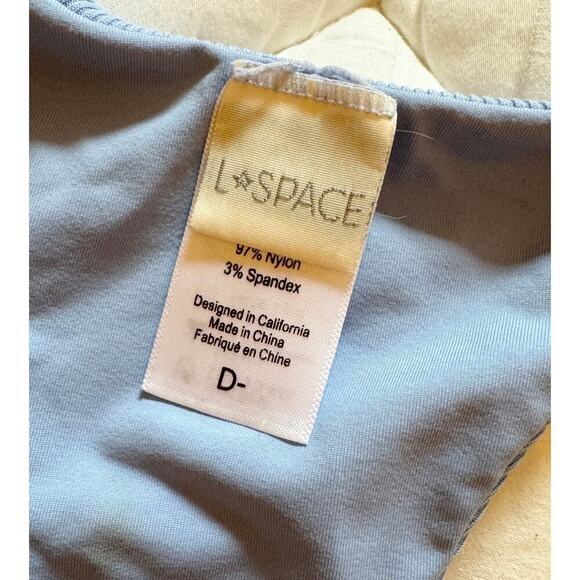 L*SPACE Ribbed Knotted Tara S Riv Bikini Top Size D (top only!) - Picture 3 of 4